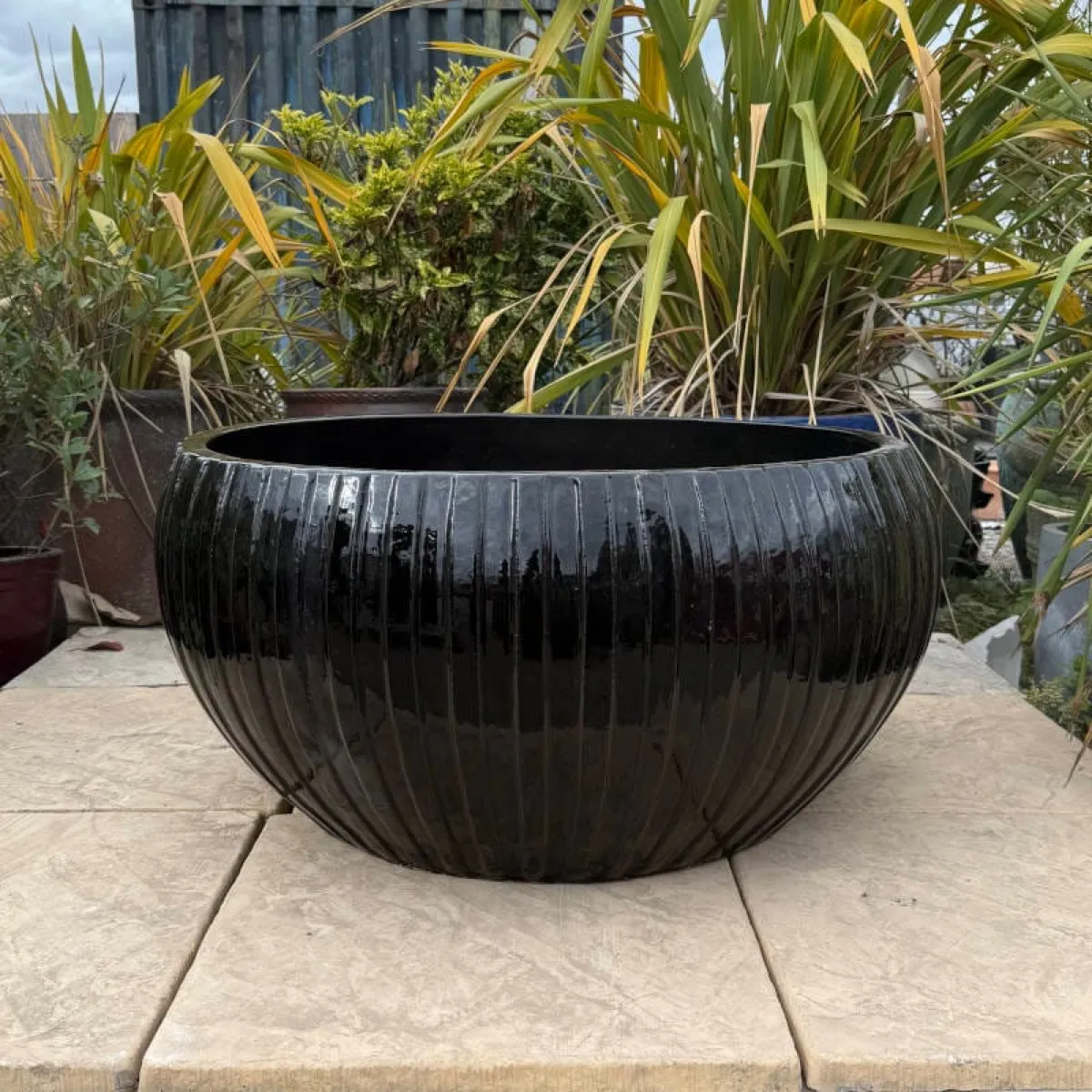 Black Glazed Ribbed Bowl